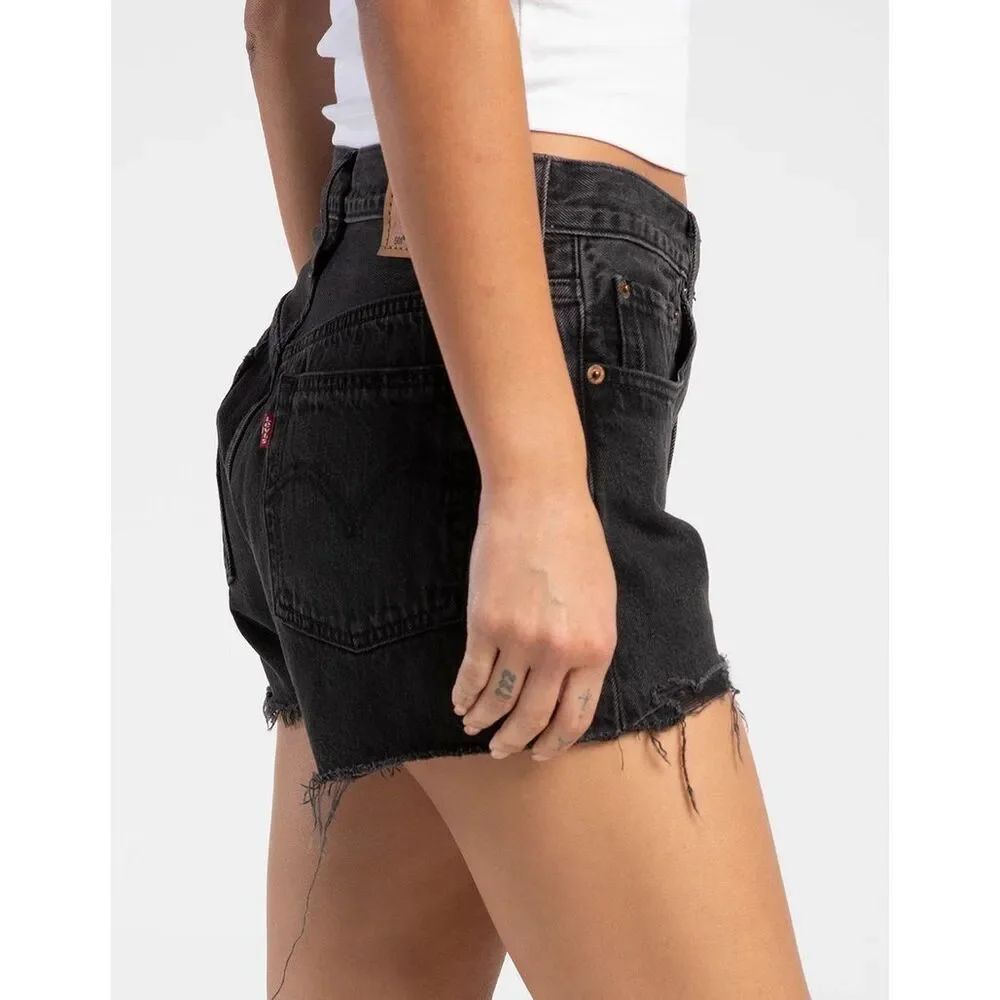 ✨LEVI'S 501 High Rise Womens Denim Black Sz 25 Shorts✨ - Picture 4 of 10